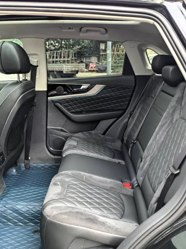 2019 HongQi HS5 2.0T 224HP L4 6AT,autocango,china used car exporter,china ev exporter,chinese used car exporter,chinese used ev exporter