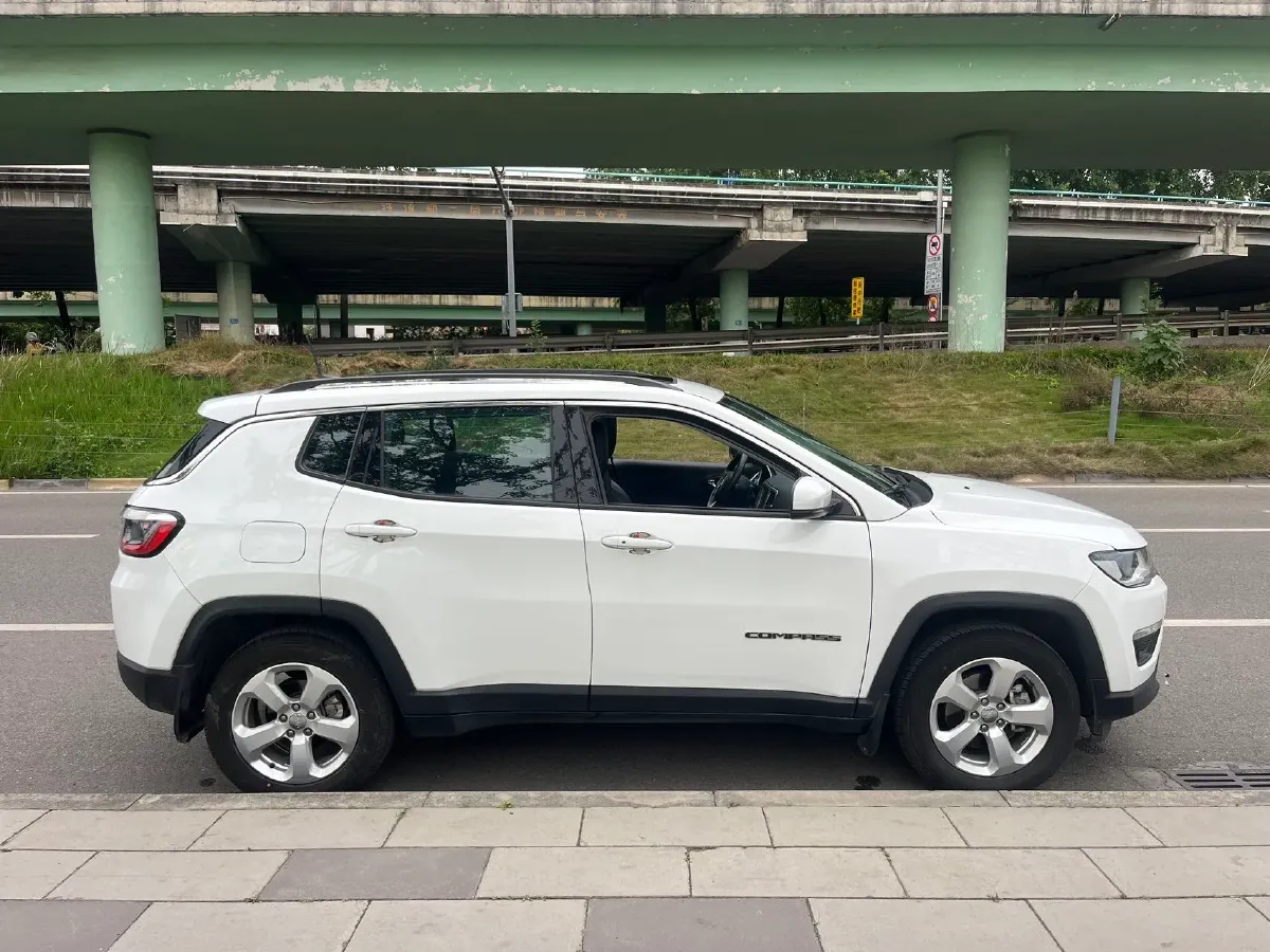2017 Jeep Compass 1.4T 165HP L4 7DCT,autocango,china used car exporter,china ev exporter,chinese used car exporter,chinese used ev exporter