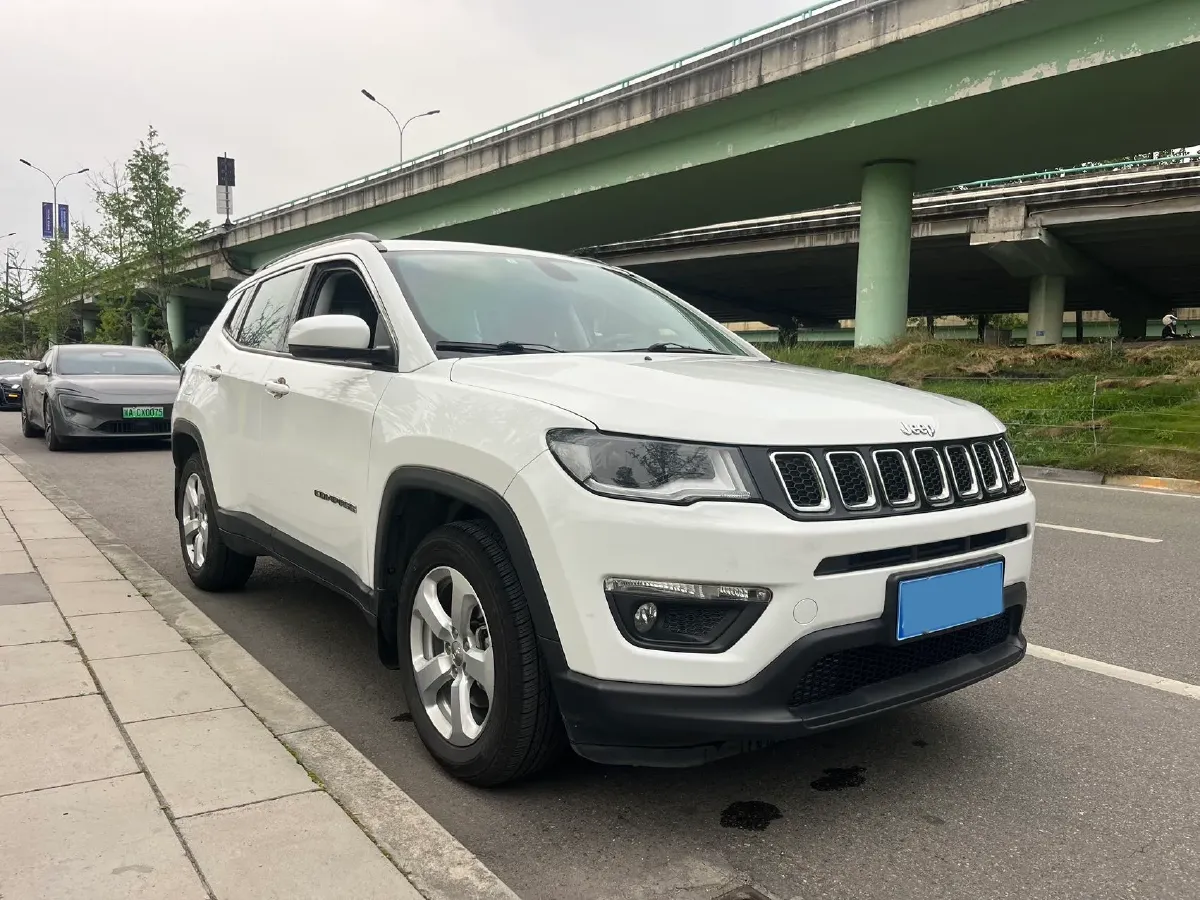 2017 Jeep Compass 1.4T 165HP L4 7DCT,autocango,china used car exporter,china ev exporter,chinese used car exporter,chinese used ev exporter