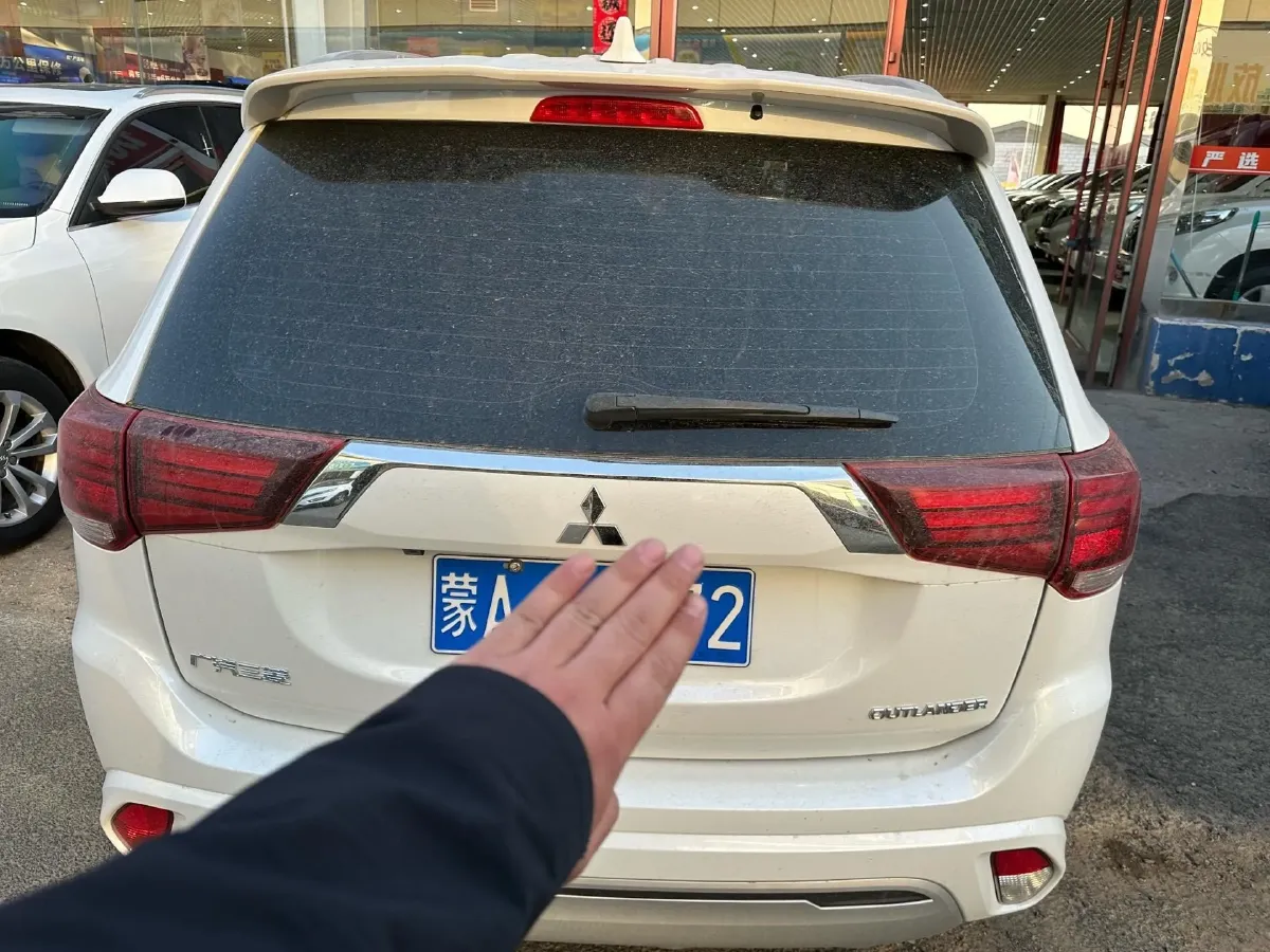2021 Mitsubishi Outlander 2.0L 166HP L4 CVT,autocango,china used car exporter,china ev exporter,chinese used car exporter,chinese used ev exporter