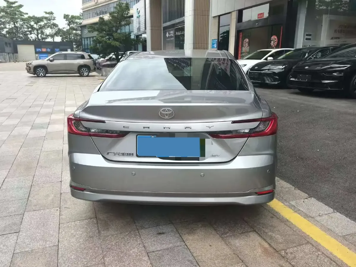 2024 Toyota Camry 2.0L 152HP L4 E-CVT Hybrid,autocango,china used car exporter,china ev exporter,chinese used car exporter,chinese used ev exporter