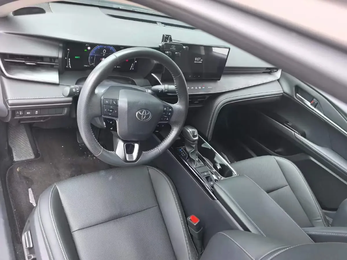 2024 Toyota Camry 2.0L 152HP L4 E-CVT Hybrid,autocango,china used car exporter,china ev exporter,chinese used car exporter,chinese used ev exporter