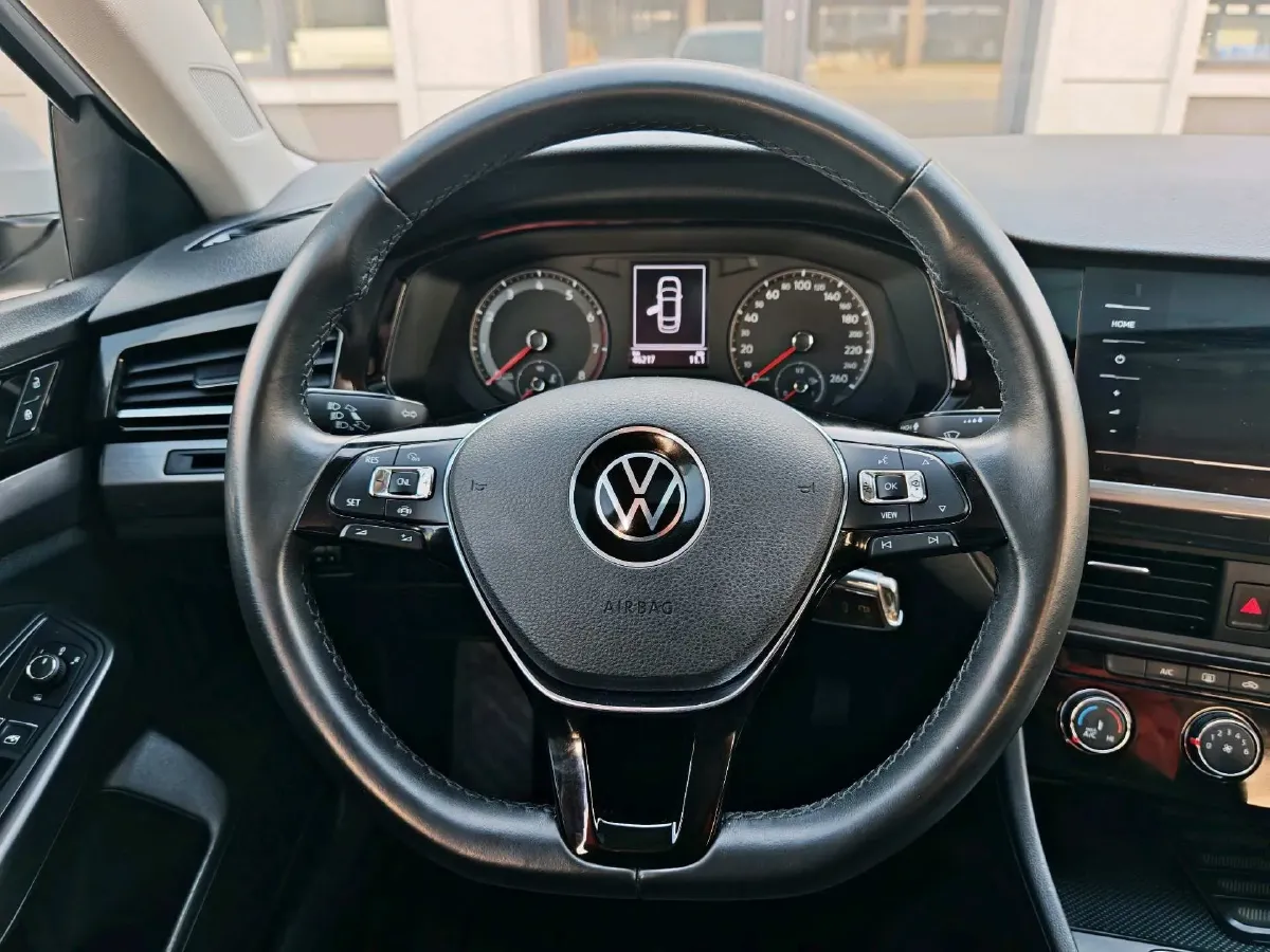 2021 Volkswagen Bora 1.5L 113HP L4 6AT,autocango,china used car exporter,china ev exporter,chinese used car exporter,chinese used ev exporter