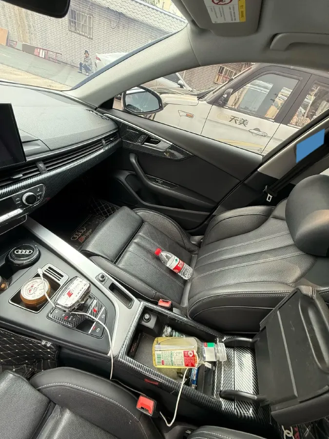 2020 Audi A4L 2.0T 190HP L4 7DCT,autocango,china used car exporter,china ev exporter,chinese used car exporter,chinese used ev exporter