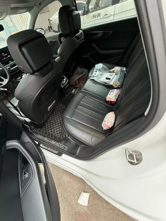 2020 Audi A4L 2.0T 190HP L4 7DCT,autocango,china used car exporter,china ev exporter,chinese used car exporter,chinese used ev exporter