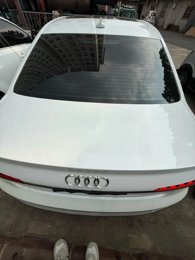 2020 Audi A4L 2.0T 190HP L4 7DCT,autocango,china used car exporter,china ev exporter,chinese used car exporter,chinese used ev exporter
