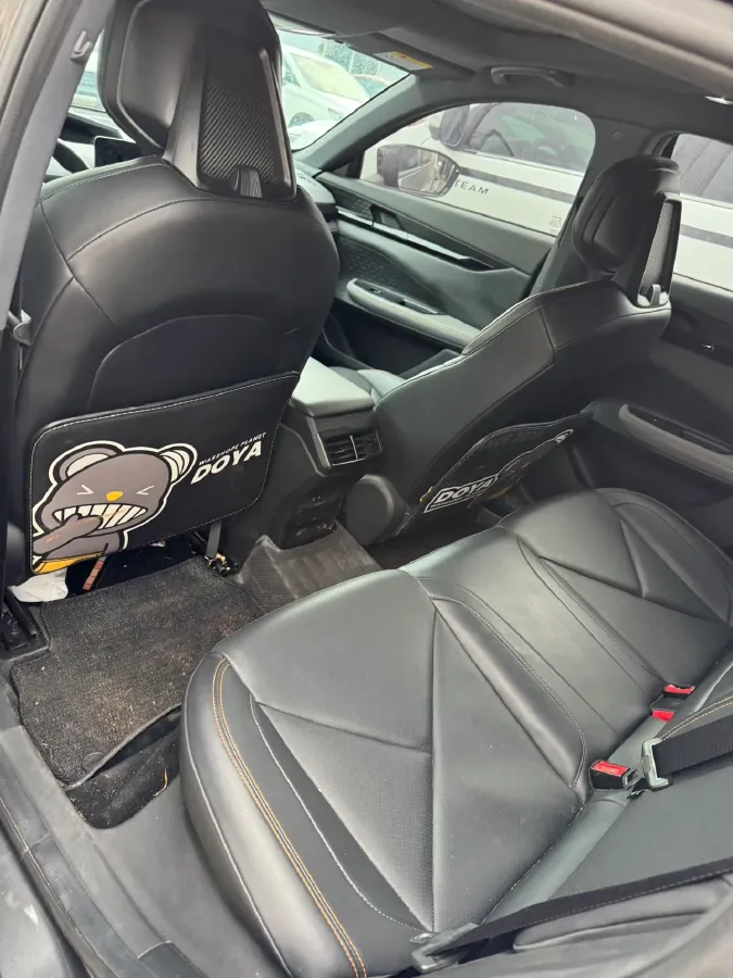 2022 ChangAn UNI-V 1.5T 188HP L4 7DCT,autocango,china used car exporter,china ev exporter,chinese used car exporter,chinese used ev exporter