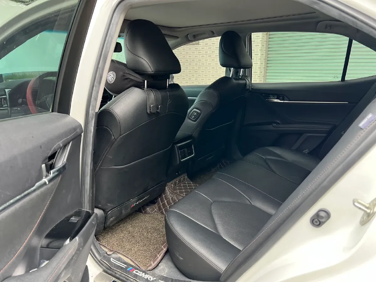 2021 Toyota Camry 2.5L 209HP L4 8AT,autocango,china used car exporter,china ev exporter,chinese used car exporter,chinese used ev exporter