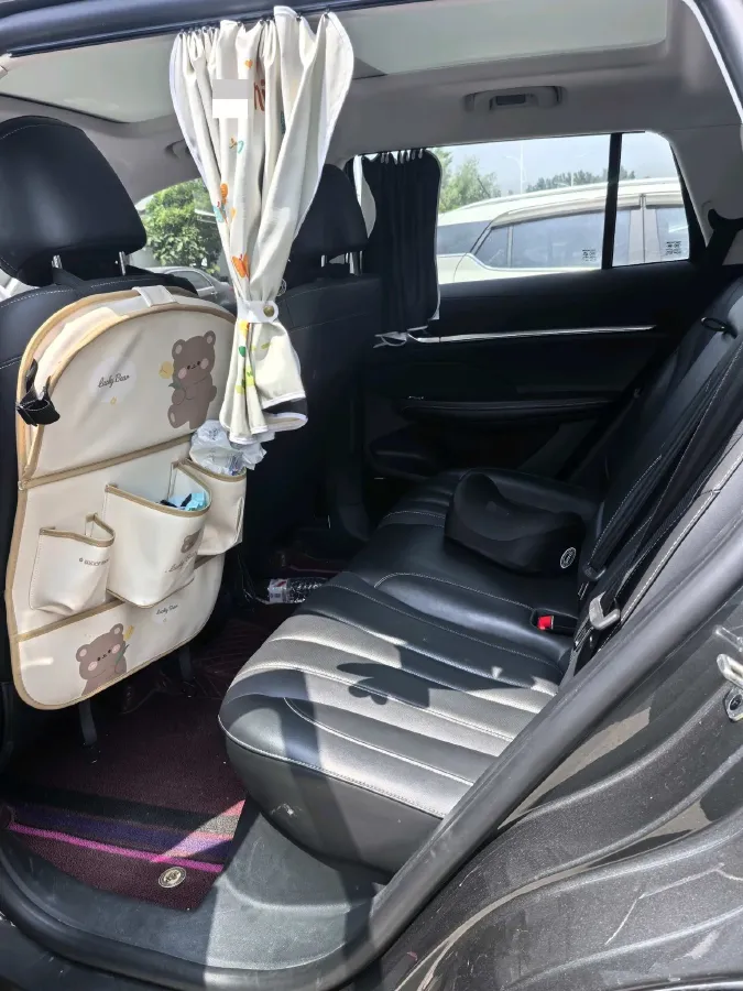 2022 Roewe RX5 MAX 2.0T 231HP L4 8AT,autocango,china used car exporter,china ev exporter,chinese used car exporter,chinese used ev exporter