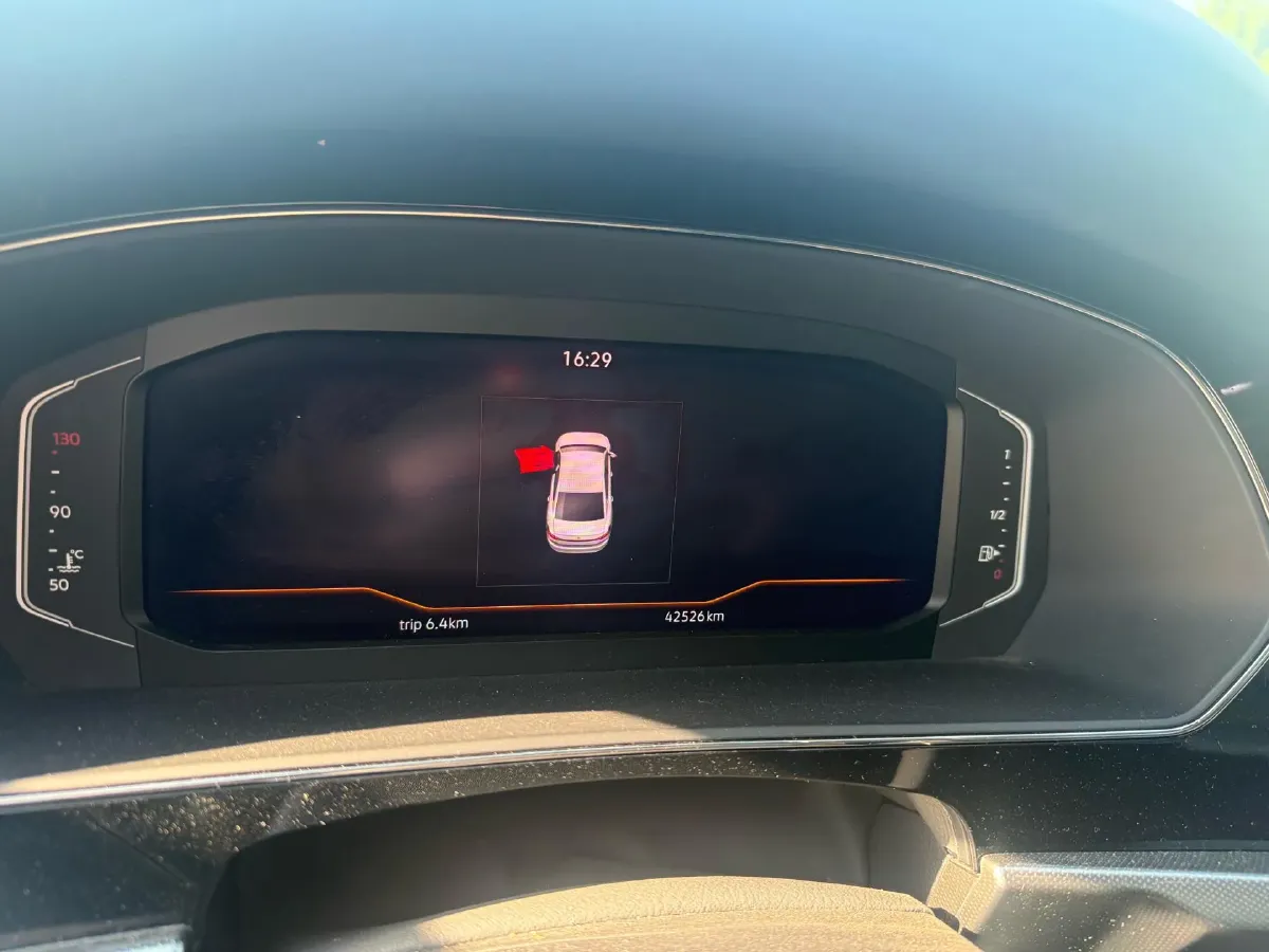 2024 Volkswagen Passat 2.0T 220HP L4 7DCT,autocango,china used car exporter,china ev exporter,chinese used car exporter,chinese used ev exporter