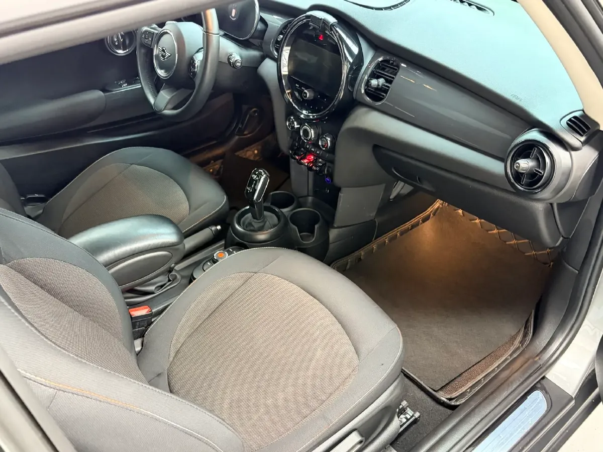 2023 MINI MINI 1.5T 102HP L3 7DCT,autocango,china used car exporter,china ev exporter,chinese used car exporter,chinese used ev exporter