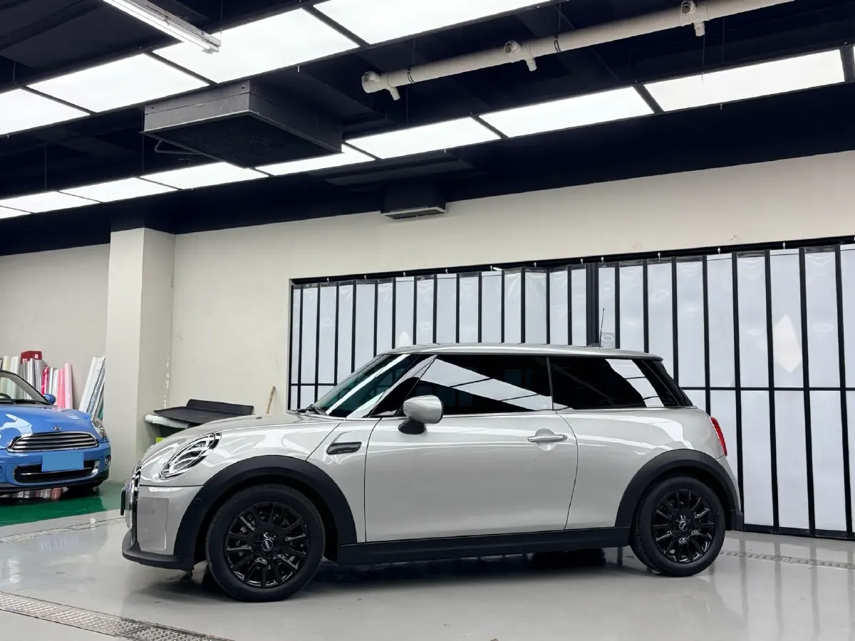 2023 MINI MINI 1.5T 102HP L3 7DCT,autocango,china used car exporter,china ev exporter,chinese used car exporter,chinese used ev exporter