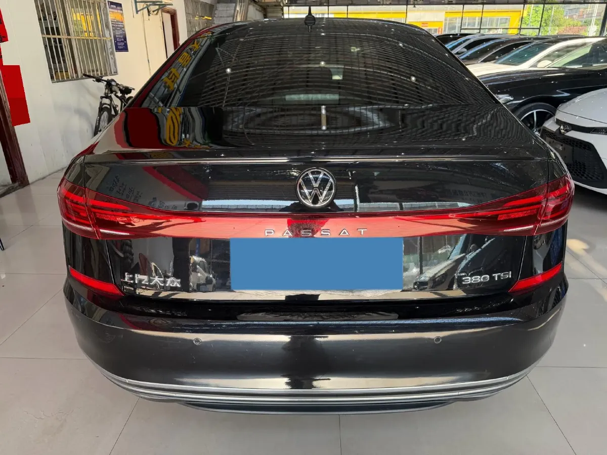 2023 Volkswagen Passat 2.0T 220HP L4 7DCT,autocango,china used car exporter,china ev exporter,chinese used car exporter,chinese used ev exporter