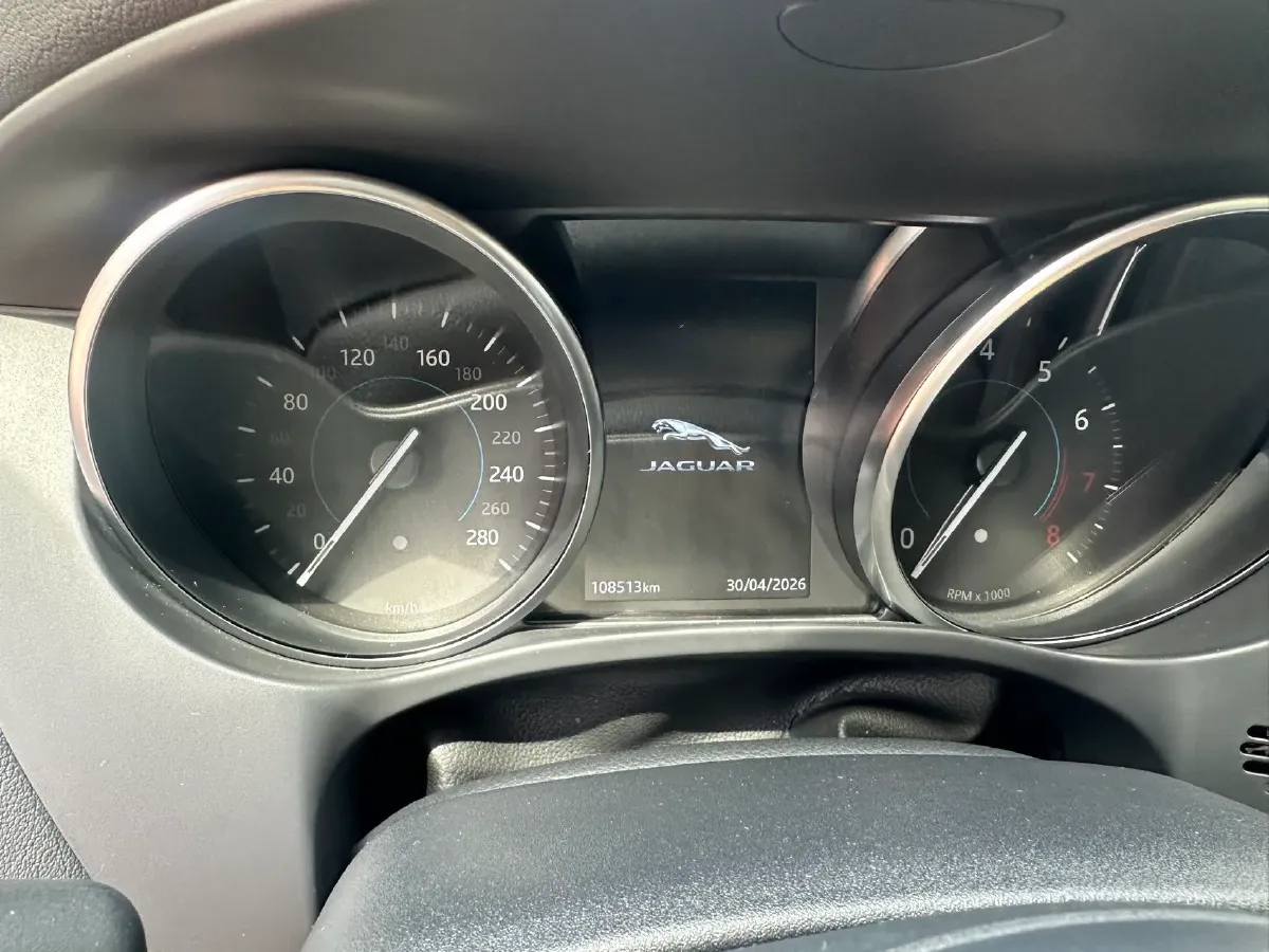 2019 Jaguar F-PACE 2.0T 250HP L4 8AT,autocango,china used car exporter,china ev exporter,chinese used car exporter,chinese used ev exporter