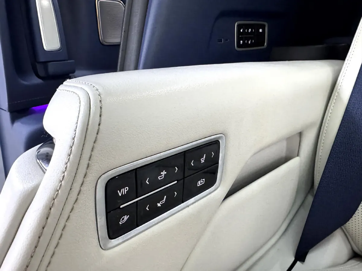 2023 Buick Century 2.0T 237HP L4 9AT,autocango,china used car exporter,china ev exporter,chinese used car exporter,chinese used ev exporter