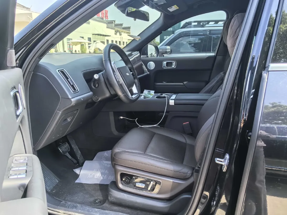 2022 Li L9 Range Extended 154HP REEV 42.6KWH,autocango,china used car exporter,china ev exporter,chinese used car exporter,chinese used ev exporter