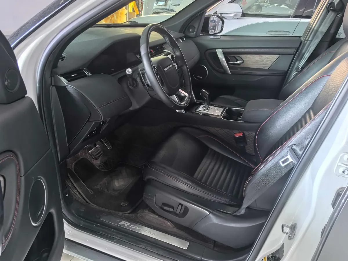 2020 Land Rover Discovery Sport 2.0T 249HP L4 9AT,autocango,china used car exporter,china ev exporter,chinese used car exporter,chinese used ev exporter