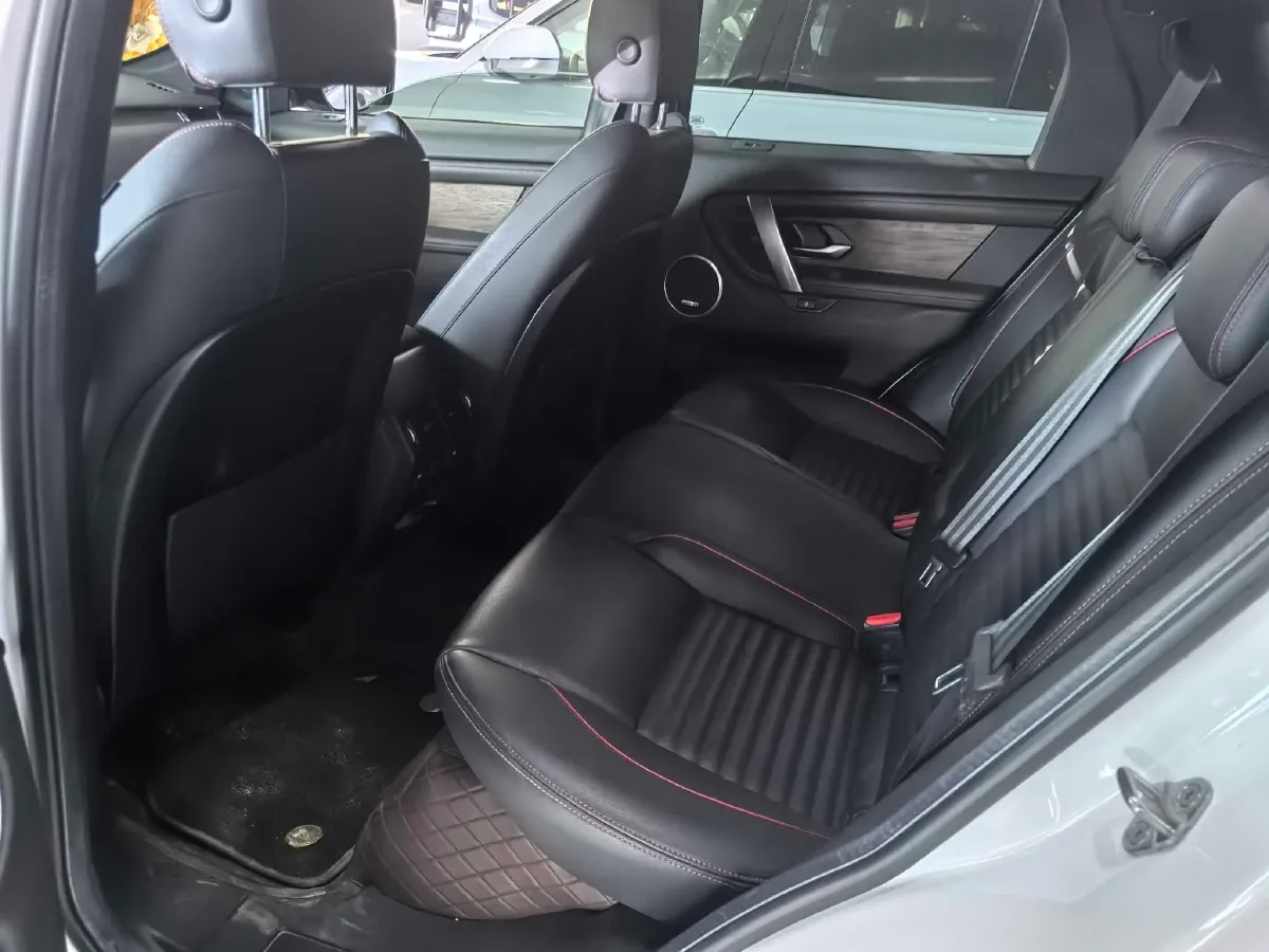 2020 Land Rover Discovery Sport 2.0T 249HP L4 9AT,autocango,china used car exporter,china ev exporter,chinese used car exporter,chinese used ev exporter