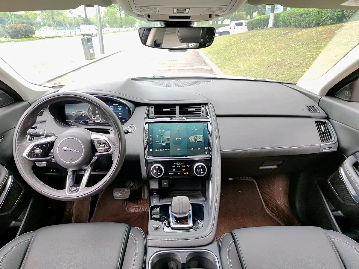 2024 Jaguar E-PACE 1.5T 200HP L3 8AT,autocango,china used car exporter,china ev exporter,chinese used car exporter,chinese used ev exporter