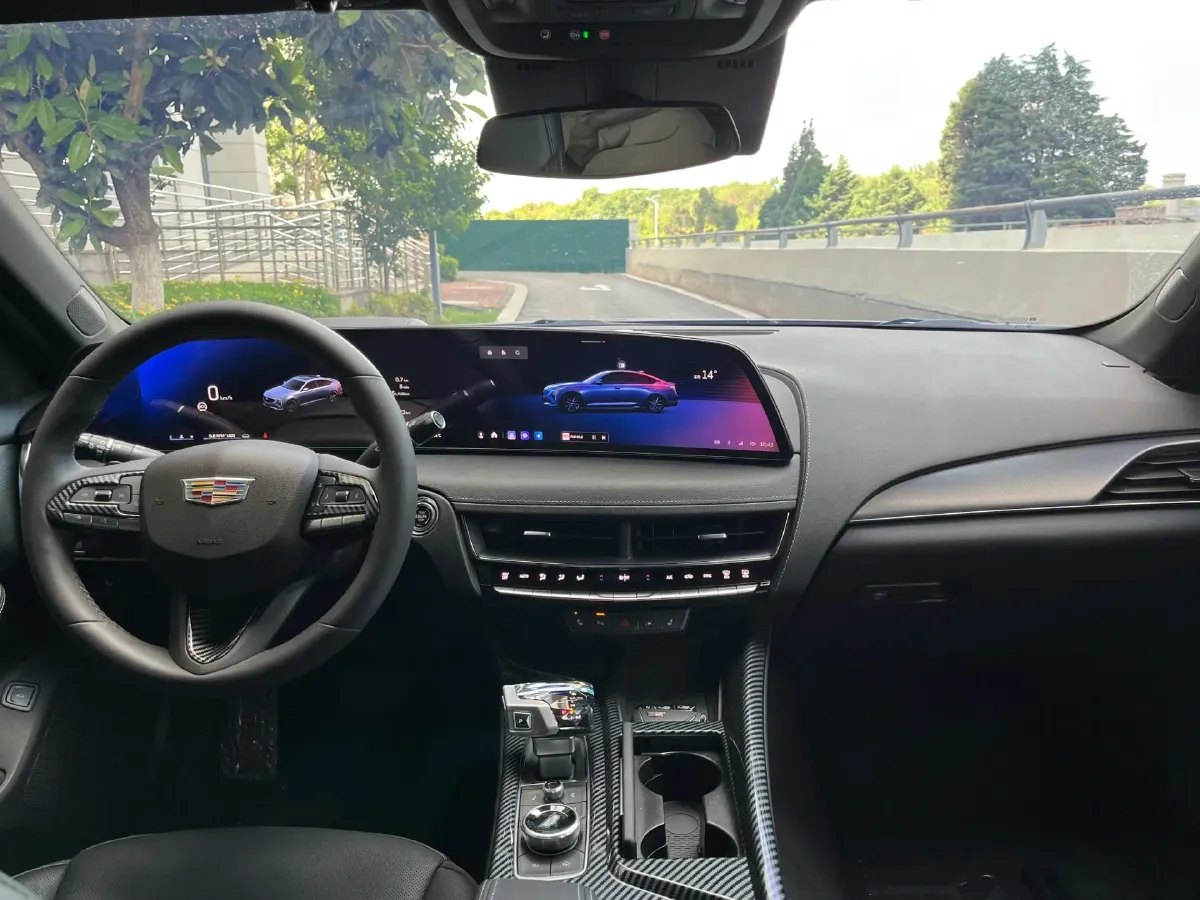 2024 Cadillac CT5 2.0T 237HP L4 10AT,autocango,china used car exporter,china ev exporter,chinese used car exporter,chinese used ev exporter