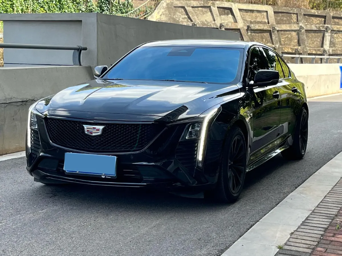 2024 Cadillac CT5 2.0T 237HP L4 10AT,autocango,china used car exporter,china ev exporter,chinese used car exporter,chinese used ev exporter