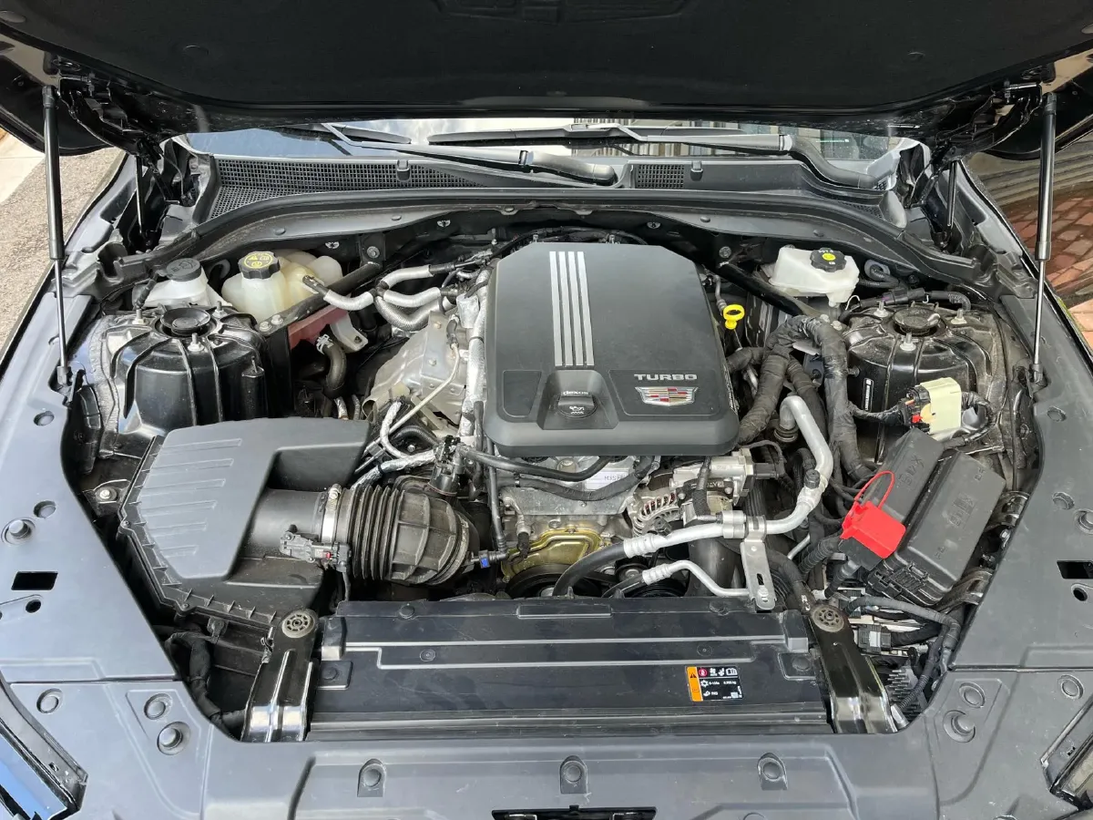 2024 Cadillac CT5 2.0T 237HP L4 10AT,autocango,china used car exporter,china ev exporter,chinese used car exporter,chinese used ev exporter
