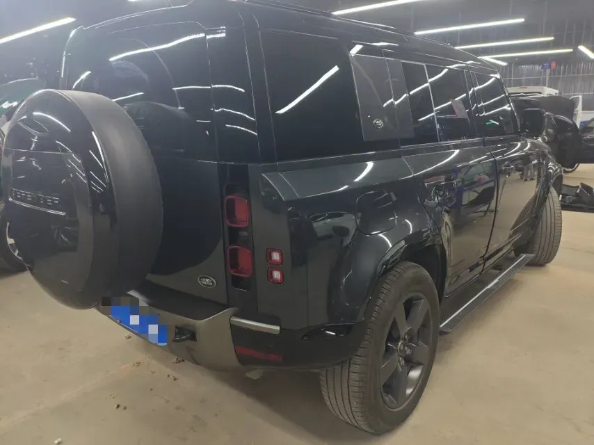 2024 Land Rover Defender 3.0T 400HP L6 8AT,autocango,china used car exporter,china ev exporter,chinese used car exporter,chinese used ev exporter