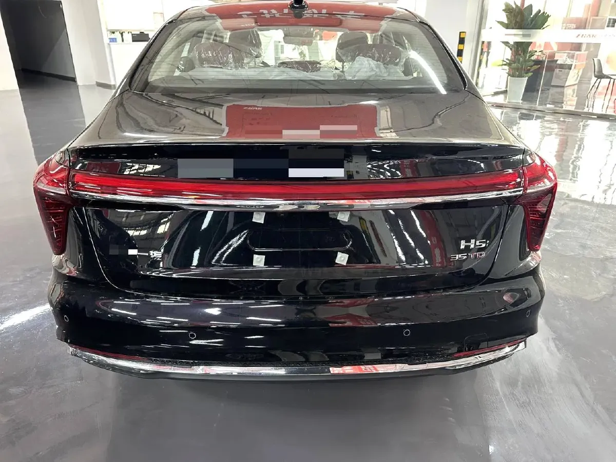 2025 HongQi H5 1.5T 169HP L4 7DCT,autocango,china used car exporter,china ev exporter,chinese used car exporter,chinese used ev exporter