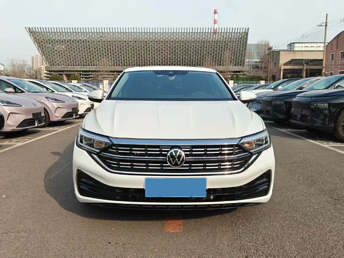 2023 Volkswagen Sagitar 1.5T 160HP L4 7DCT,autocango,china used car exporter,china ev exporter,chinese used car exporter,chinese used ev exporter