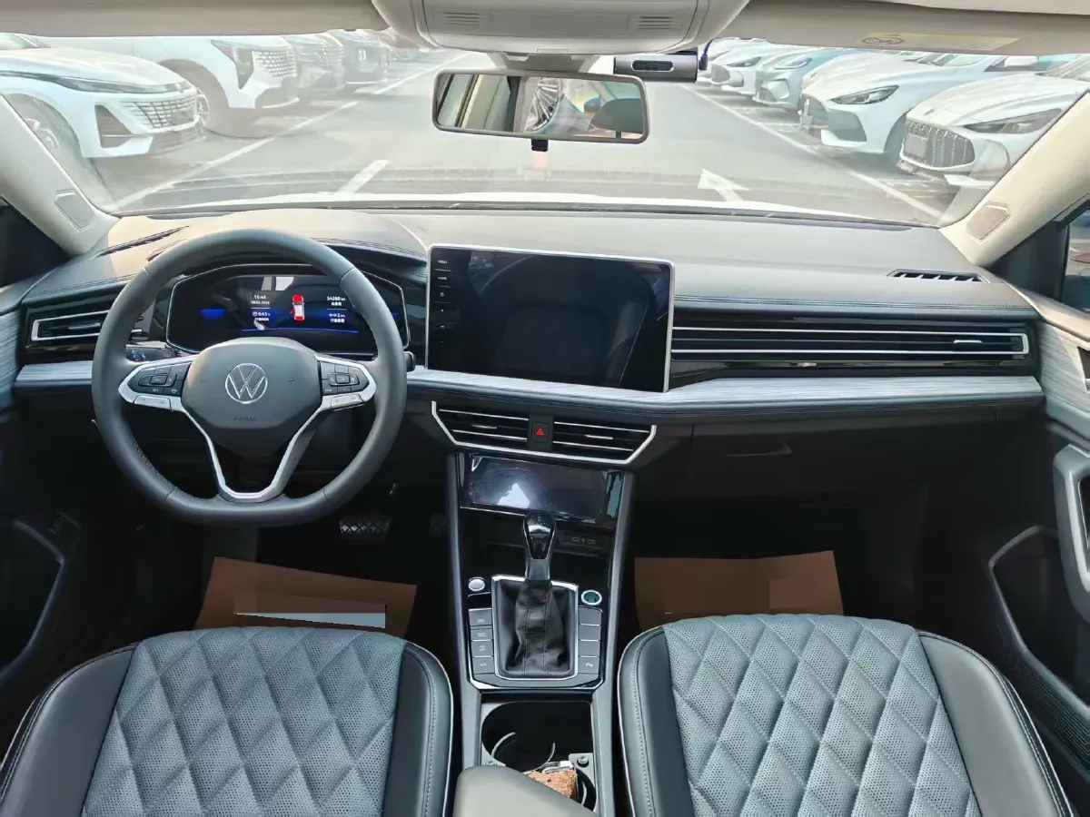2023 Volkswagen Sagitar 1.5T 160HP L4 7DCT,autocango,china used car exporter,china ev exporter,chinese used car exporter,chinese used ev exporter
