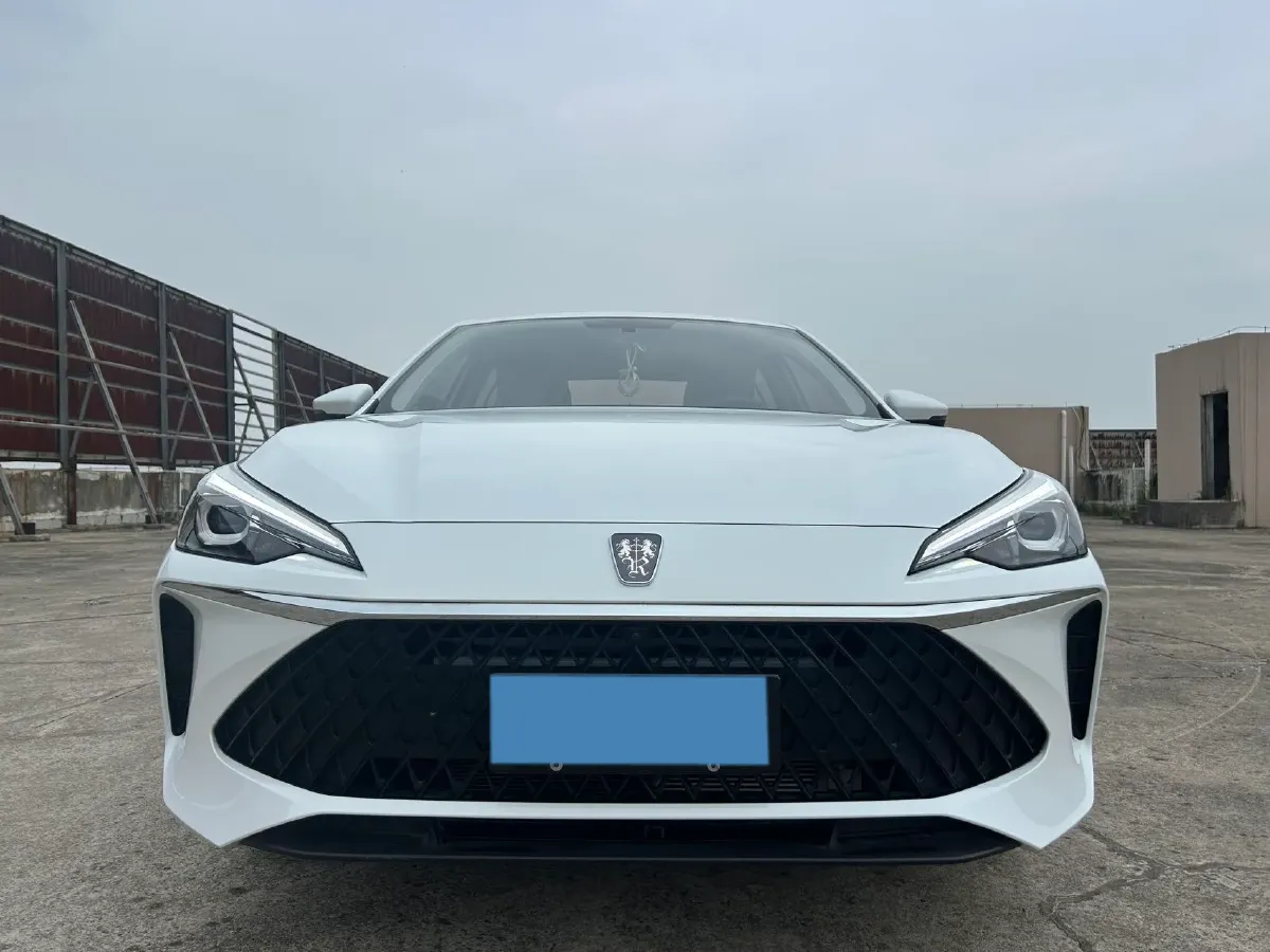 2024 Roewe i5 1.5L 129HP L4 CVT,autocango,china used car exporter,china ev exporter,chinese used car exporter,chinese used ev exporter