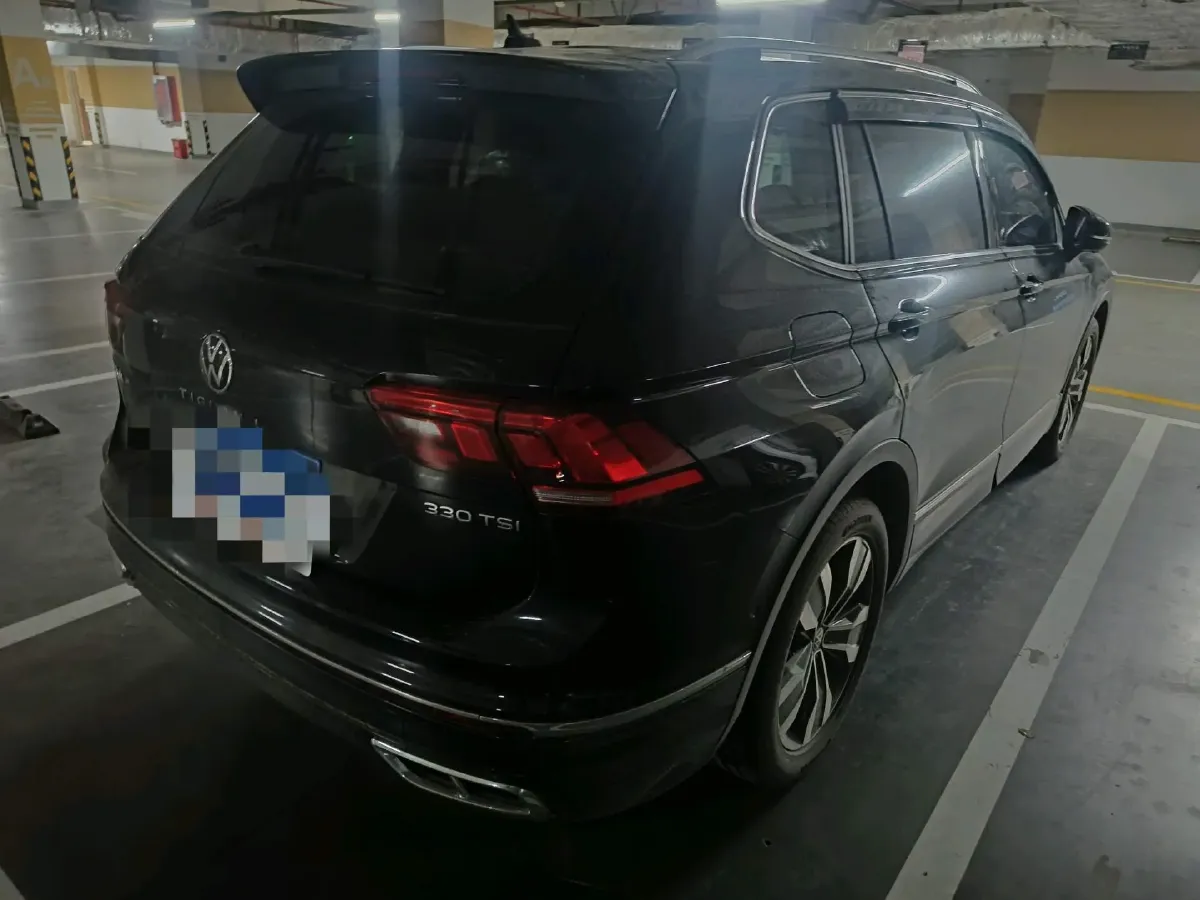 2024 Volkswagen Tiguan L 2.0T 186HP L4 7DCT,autocango,china used car exporter,china ev exporter,chinese used car exporter,chinese used ev exporter