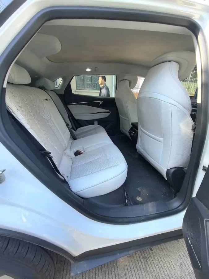 2023 Roewe F7 BEV 64KWH,autocango,china used car exporter,china ev exporter,chinese used car exporter,chinese used ev exporter