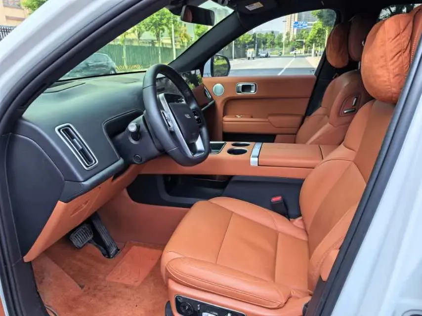 2024 Li L8 Range Extended 154HP REEV 52.3KWH,autocango,china used car exporter,china ev exporter,chinese used car exporter,chinese used ev exporter