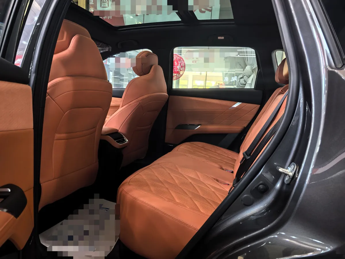 2025 ChangAn CS75 Plus 2.0T 233HP L4 8AT,autocango,china used car exporter,china ev exporter,chinese used car exporter,chinese used ev exporter