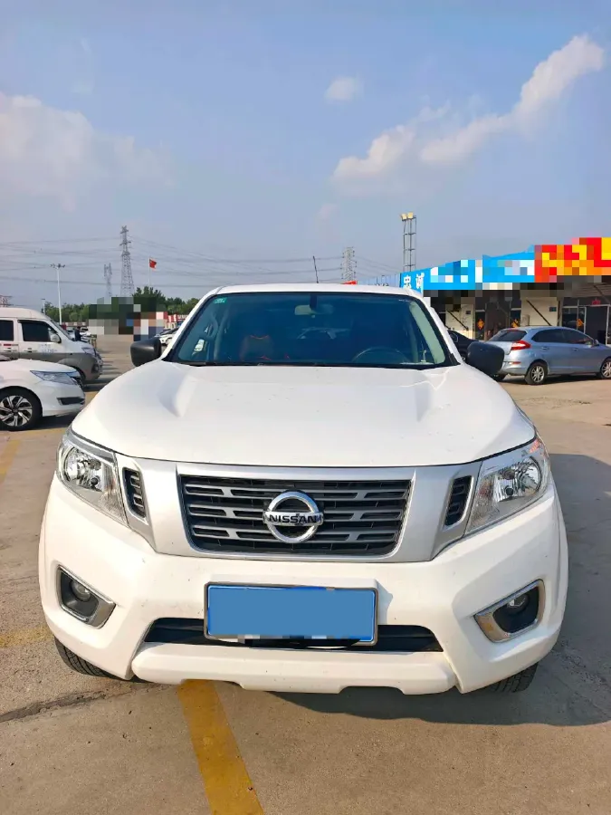 2021 Nissan Navara 2.5L 193HP L4 6MT,autocango,china used car exporter,china ev exporter,chinese used car exporter,chinese used ev exporter