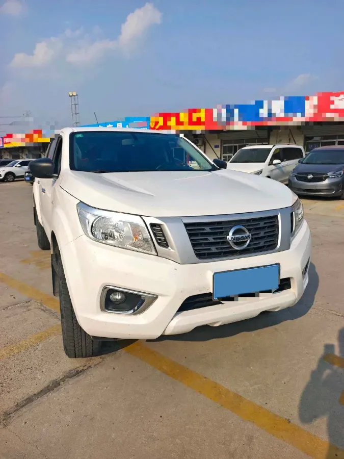 2021 Nissan Navara 2.5L 193HP L4 6MT,autocango,china used car exporter,china ev exporter,chinese used car exporter,chinese used ev exporter