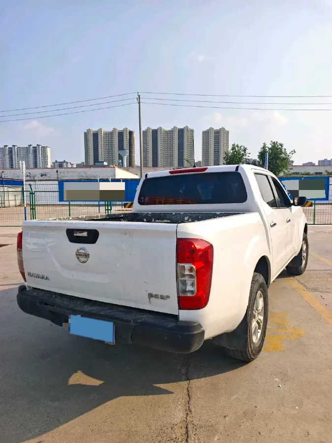2021 Nissan Navara 2.5L 193HP L4 6MT,autocango,china used car exporter,china ev exporter,chinese used car exporter,chinese used ev exporter