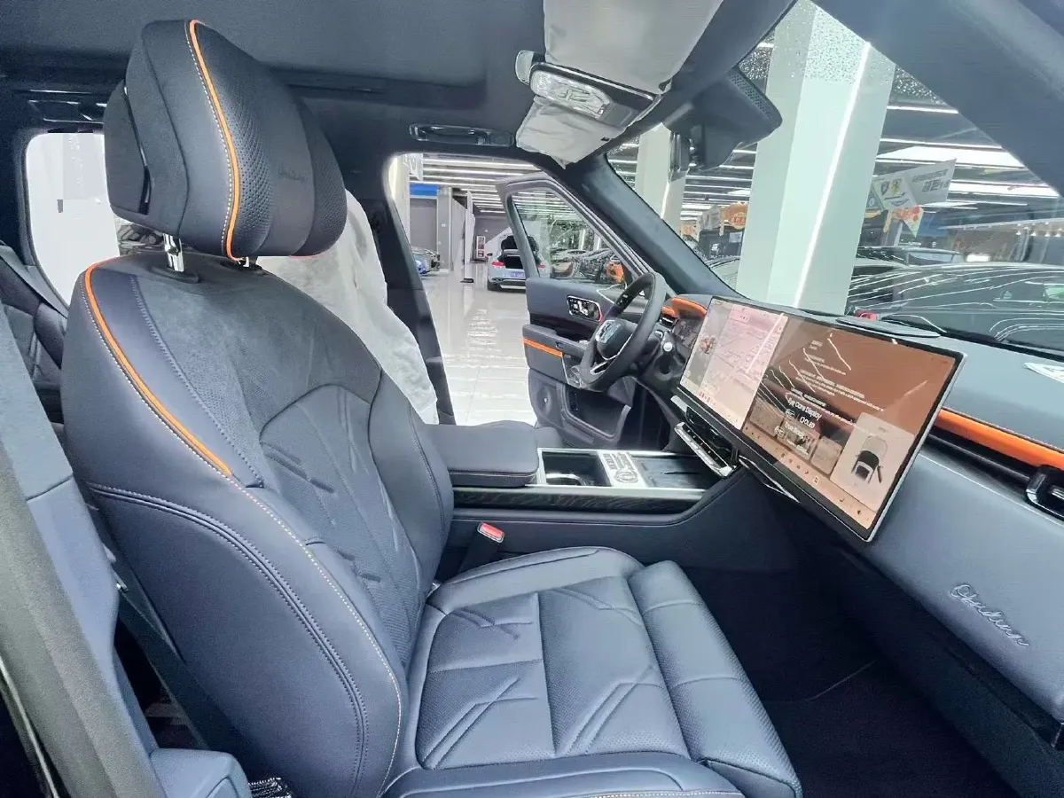 2025 Zeekr 9X 2.0T 279HP L4 1DHT PHEV,autocango,china used car exporter,china ev exporter,chinese used car exporter,chinese used ev exporter