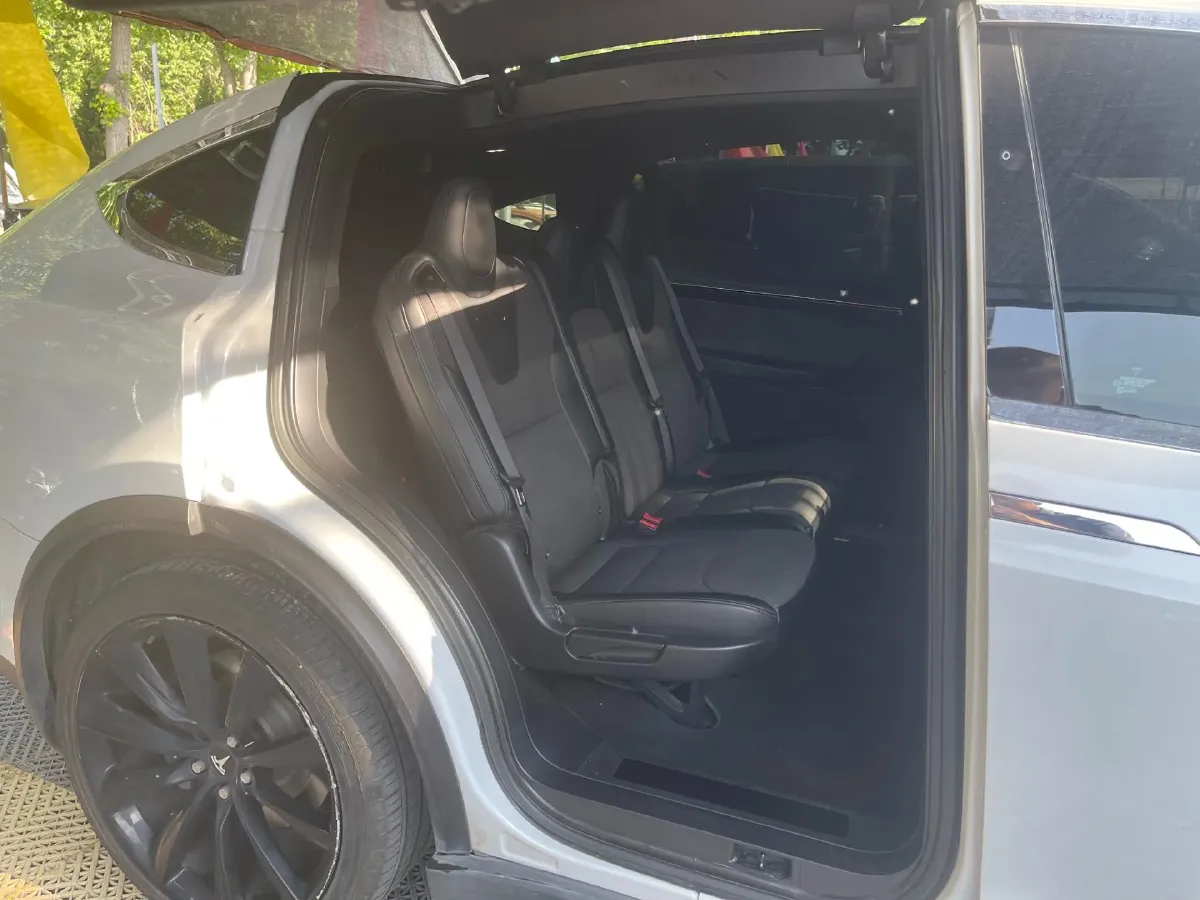 2017 Tesla Model X BEV 100KWH,autocango,china used car exporter,china ev exporter,chinese used car exporter,chinese used ev exporter