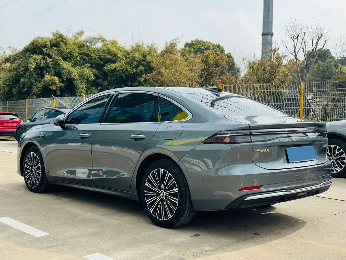 2025 Geely Galaxy A7 1.5L 112HP L4 1DHT PHEV,autocango,china used car exporter,china ev exporter,chinese used car exporter,chinese used ev exporter