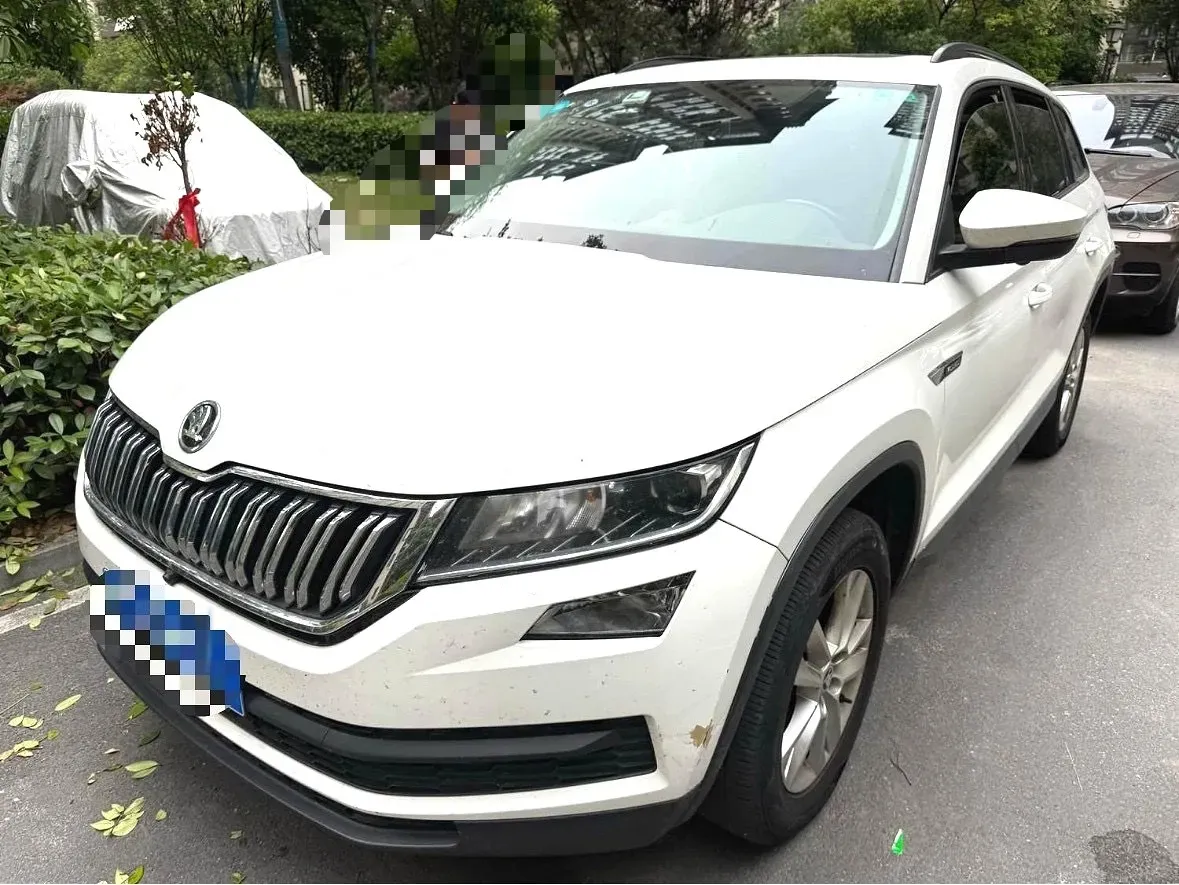 2018 Skoda Kodiak 2.0T 186HP L4 7DCT,autocango,china used car exporter,china ev exporter,chinese used car exporter,chinese used ev exporter