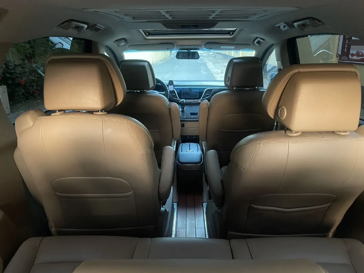 2018 Buick GL8 2.0T 260HP L4 6AT,autocango,china used car exporter,china ev exporter,chinese used car exporter,chinese used ev exporter