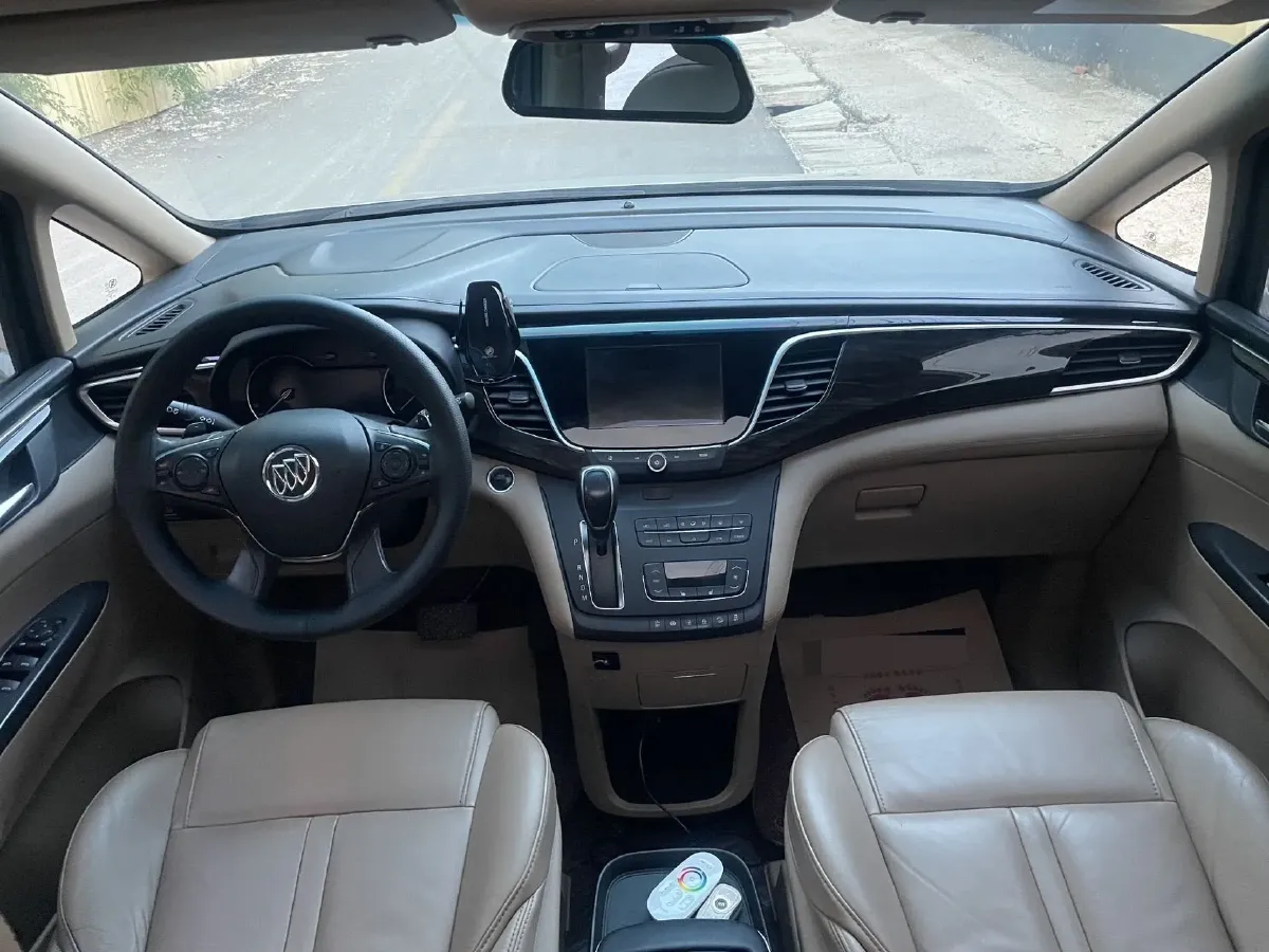 2018 Buick GL8 2.0T 260HP L4 6AT,autocango,china used car exporter,china ev exporter,chinese used car exporter,chinese used ev exporter