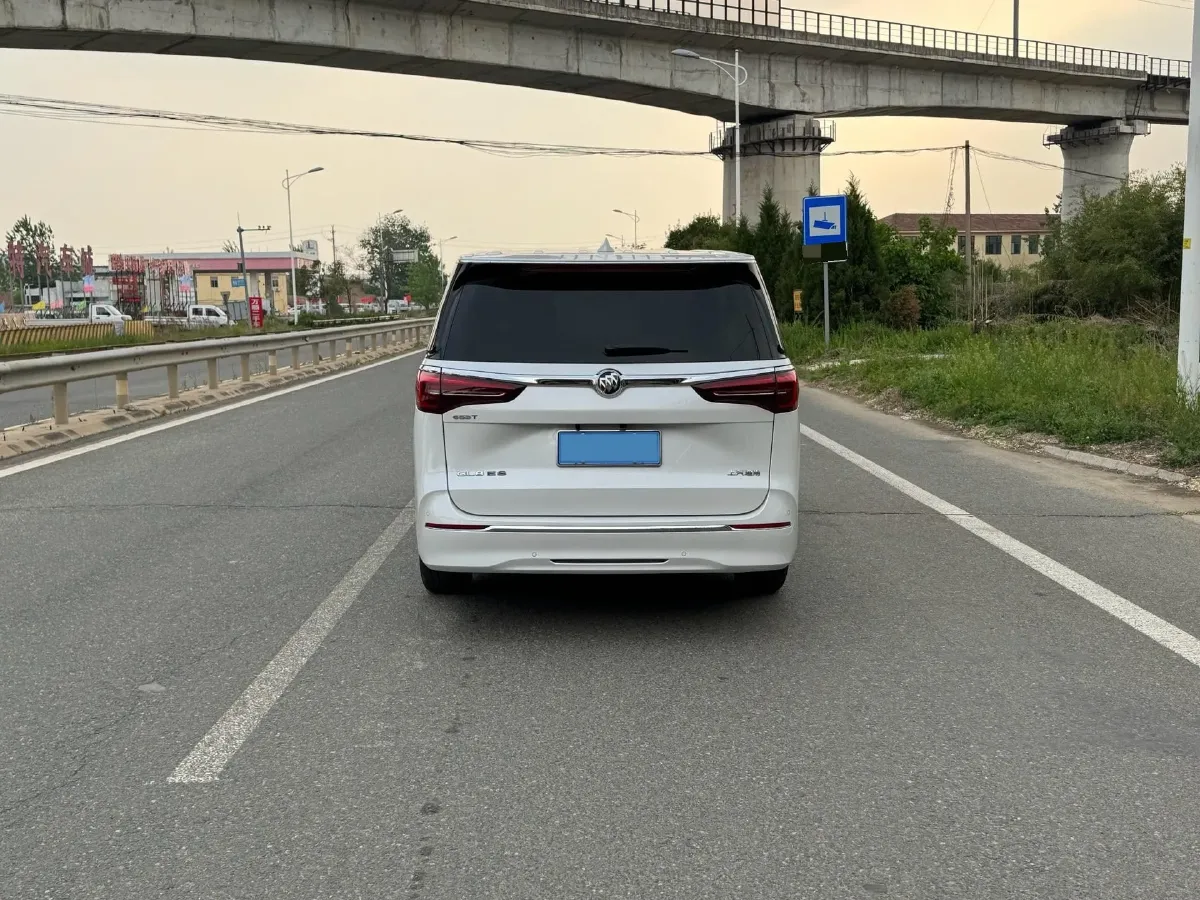 2022 Buick GL8 2.0T 237HP L4 9AT,autocango,china used car exporter,china ev exporter,chinese used car exporter,chinese used ev exporter