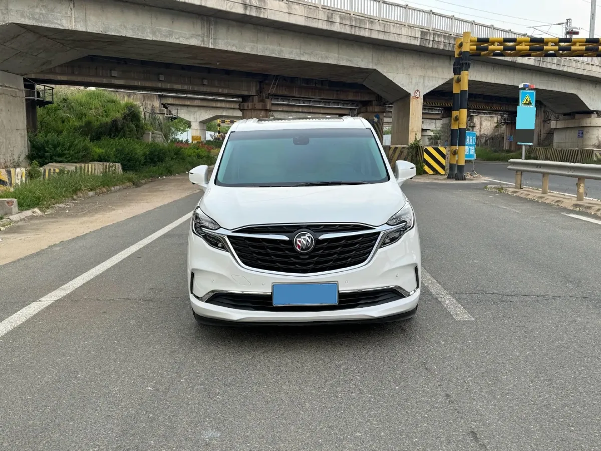 2022 Buick GL8 2.0T 237HP L4 9AT,autocango,china used car exporter,china ev exporter,chinese used car exporter,chinese used ev exporter