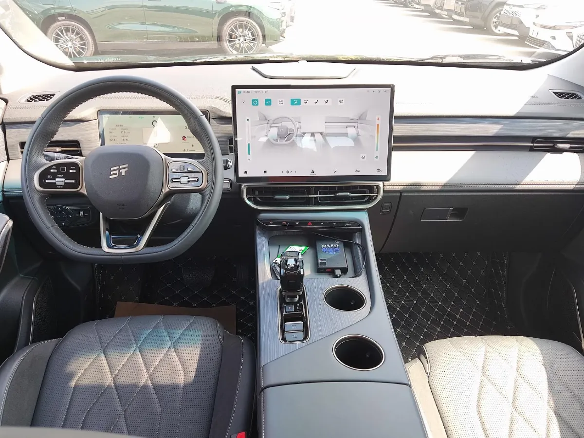 2024 Jetour X90 PRO 1.6T 197HP L4 7DCT,autocango,china used car exporter,china ev exporter,chinese used car exporter,chinese used ev exporter