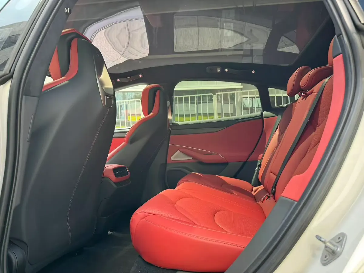 2024 MI SU7 BEV 101KWH,autocango,china used car exporter,china ev exporter,chinese used car exporter,chinese used ev exporter