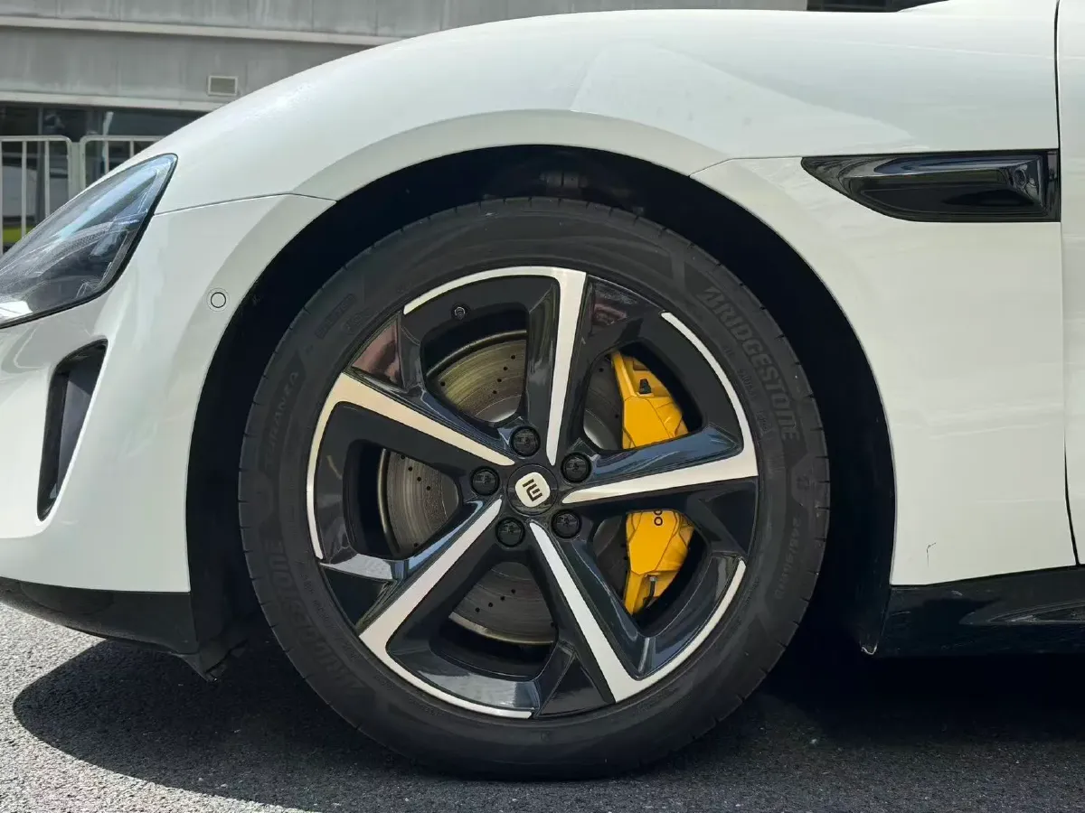 2024 MI SU7 BEV 101KWH,autocango,china used car exporter,china ev exporter,chinese used car exporter,chinese used ev exporter