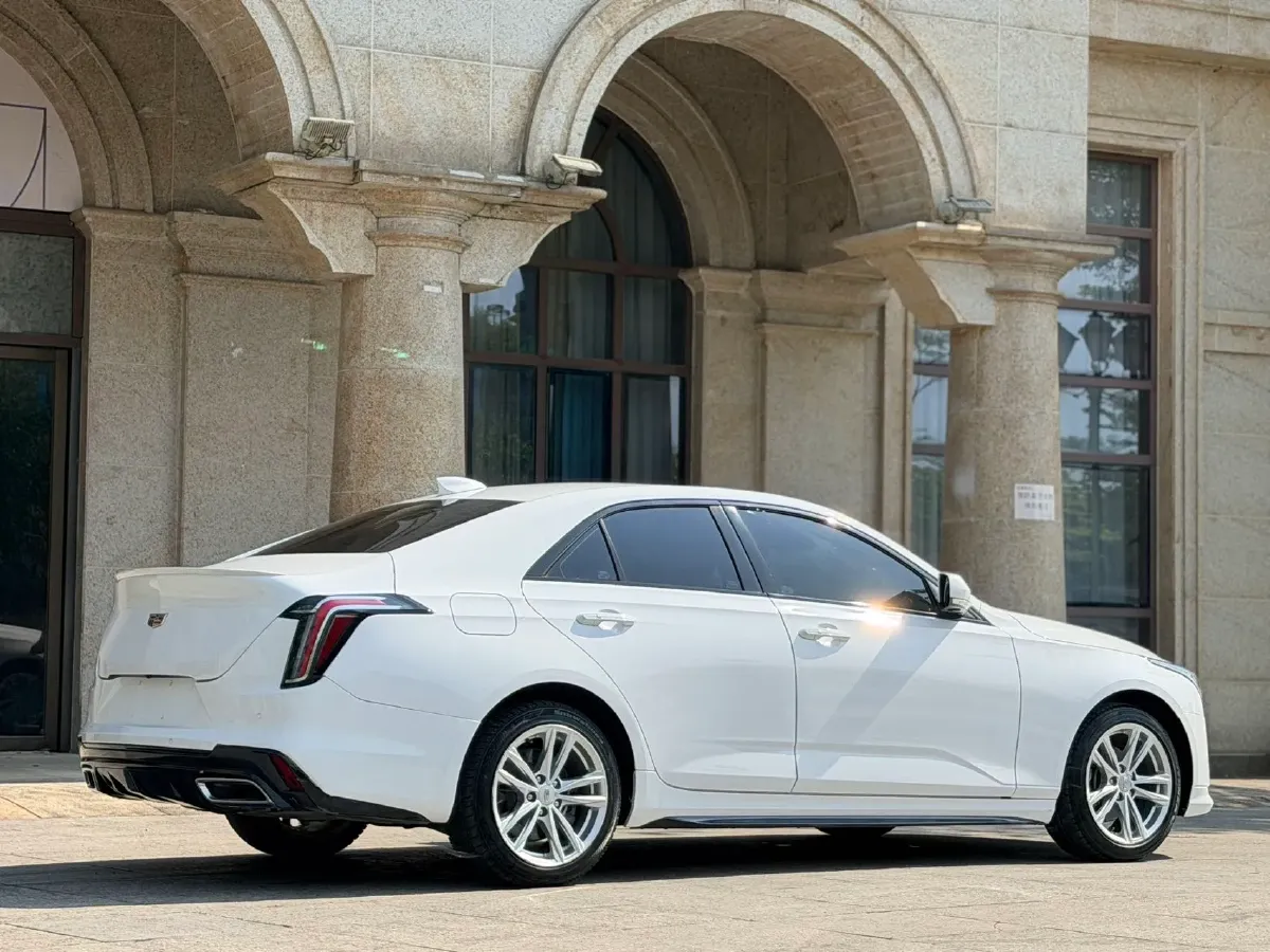 2021 Cadillac CT4 2.0T 237HP L4 8AT,autocango,china used car exporter,china ev exporter,chinese used car exporter,chinese used ev exporter